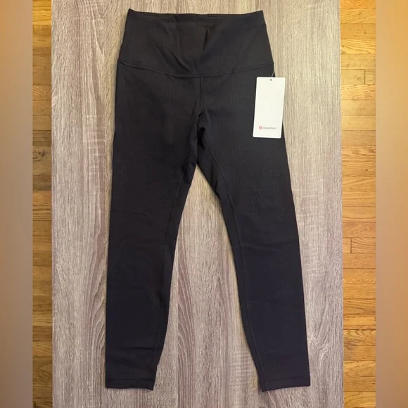 New with tags Lululemon Wunder Train High-Rise Ribbed
Tight 25", Black. Size 6. - Picture 8 of 15